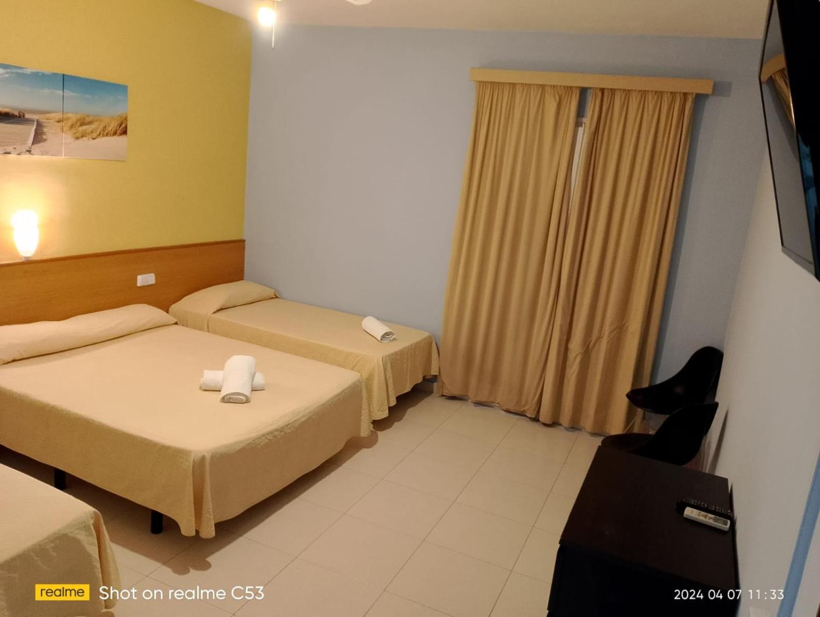 Hotel Sant Jordi Segur de Calafell Exterior photo
